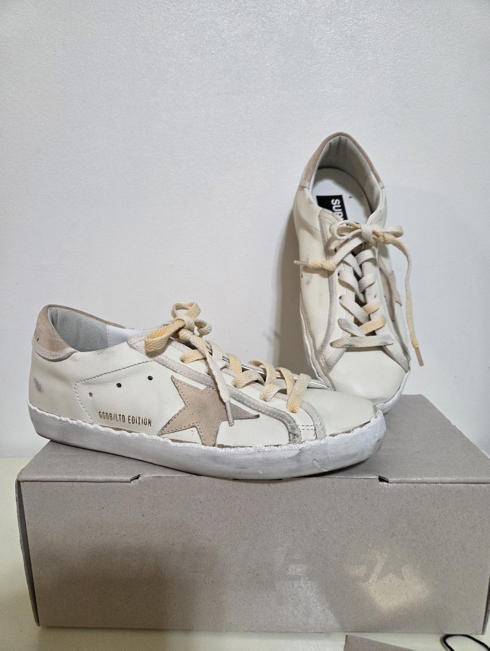 Golden Goose Super-Star Classic With List - Cream & Beige Low-Top Star Sneakers - Picture 2 of 15